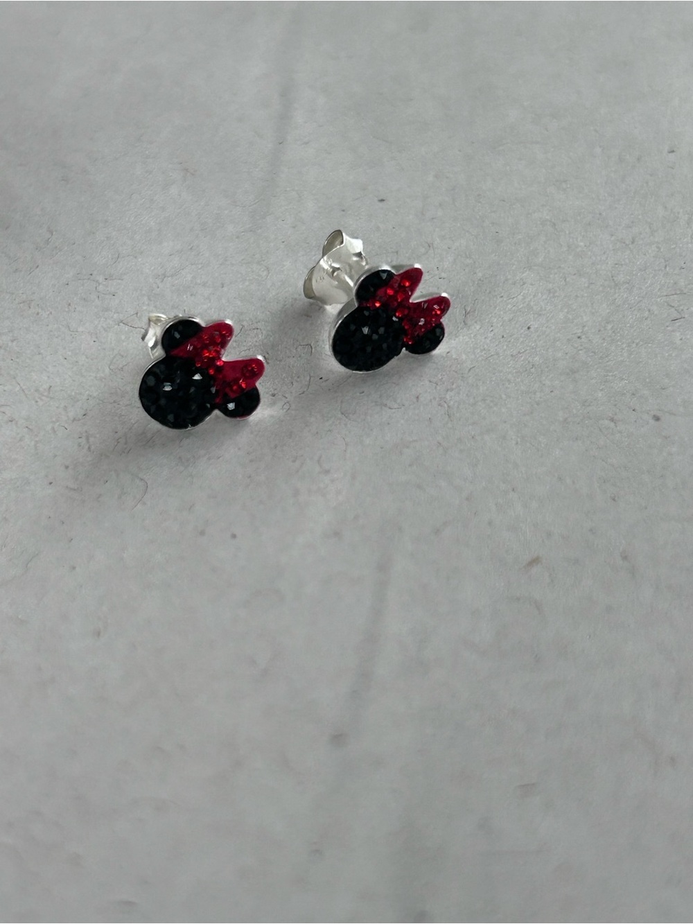 Disney Origami Owl Minnie Mouse Crystal Sparkle Stud Earrings New Box